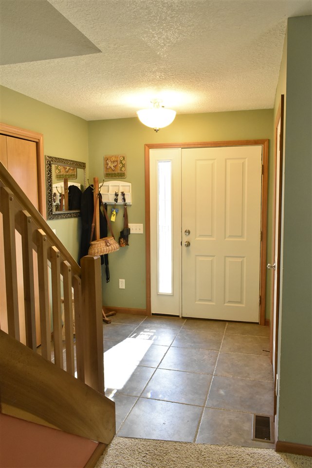 4724 Butler Road Fort Wayne, IN 46808 - Photo 2 of 33