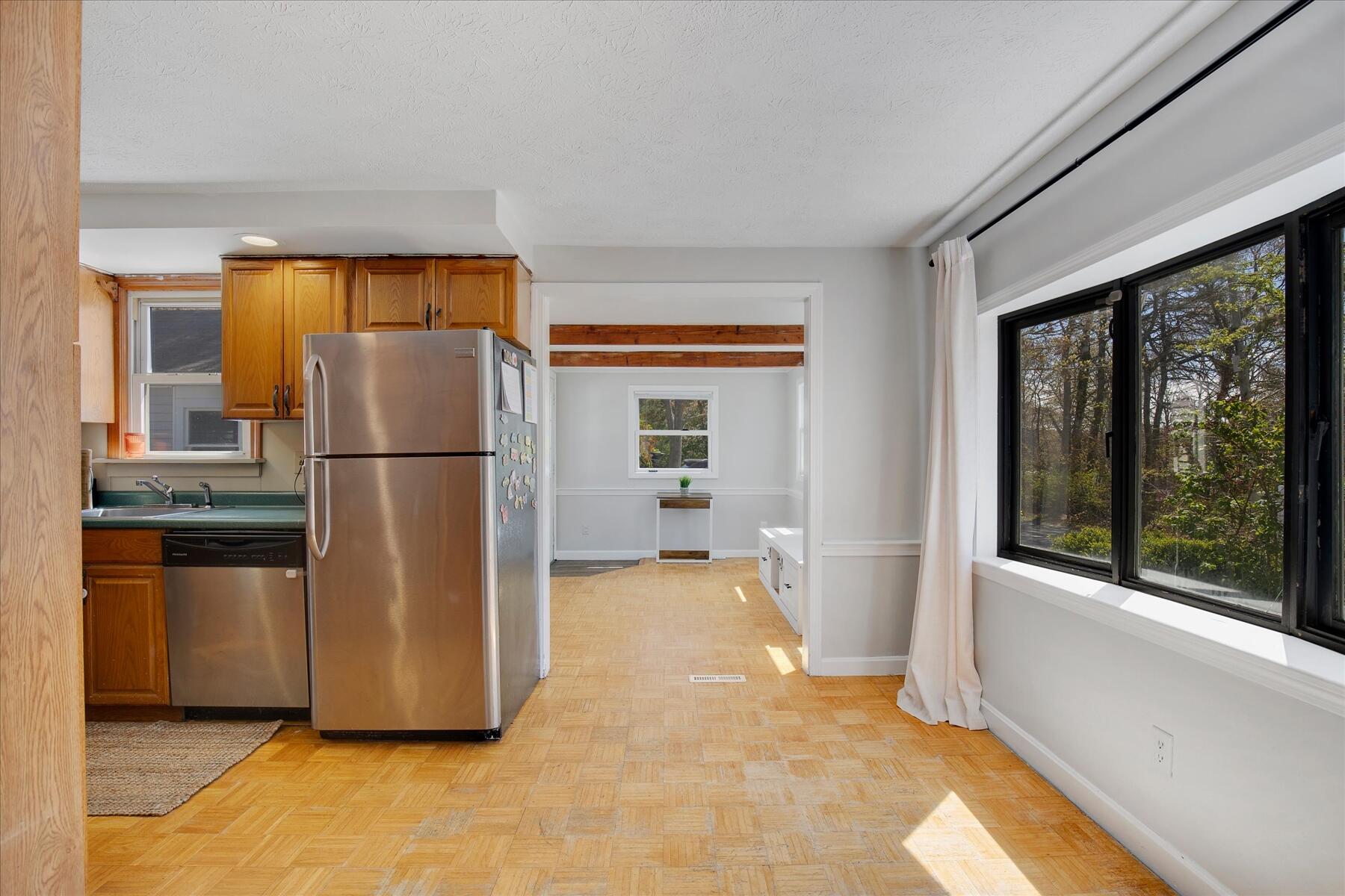 22 Avery Road Pocasset, MA 02559 - Photo 8 of 53 11-MG_4469-r