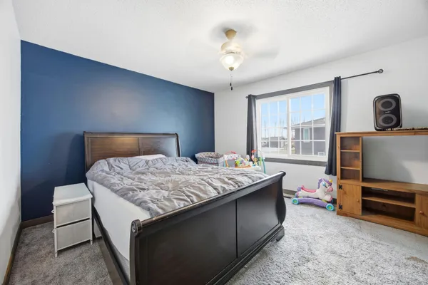 $350,000 | 213 5th Street Northwest, Gwinner, ND 58040