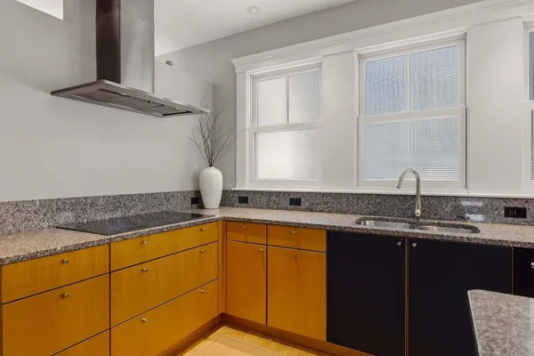 $2,259,000 | 115 Court Street, Portsmouth, NH 03801