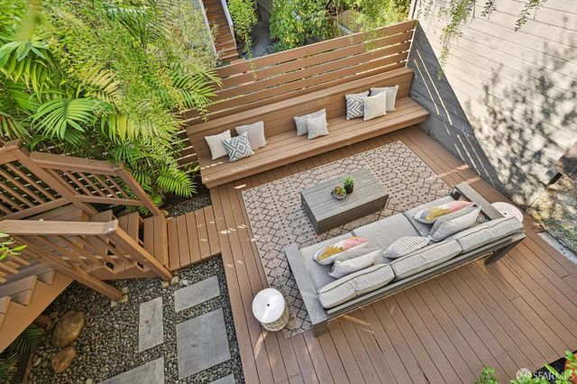 $2,630,400 | 304 Moultrie Street, San Francisco, CA 94110