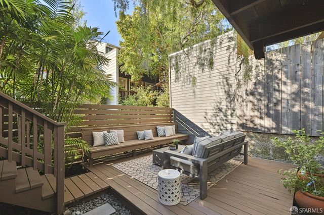 $2,630,400 | 304 Moultrie Street, San Francisco, CA 94110