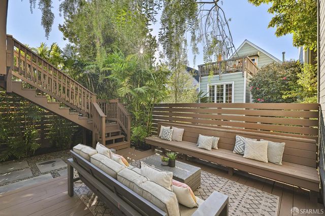 $2,630,400 | 304 Moultrie Street, San Francisco, CA 94110