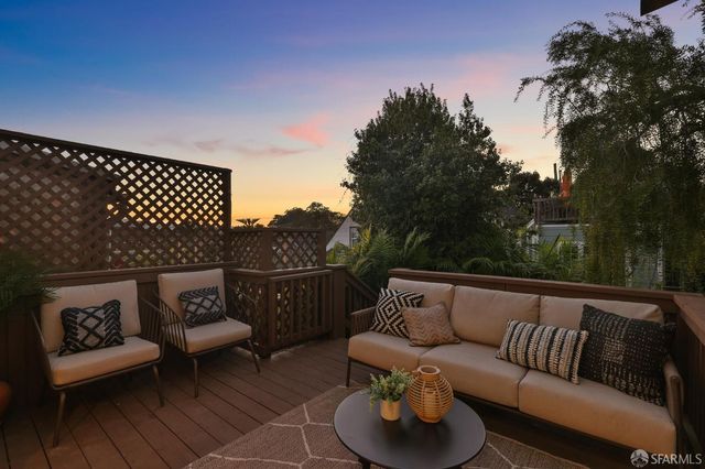 $2,630,400 | 304 Moultrie Street, San Francisco, CA 94110