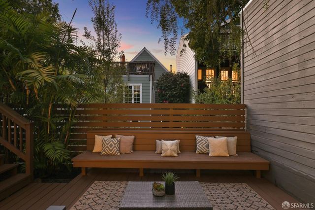 $2,630,400 | 304 Moultrie Street, San Francisco, CA 94110