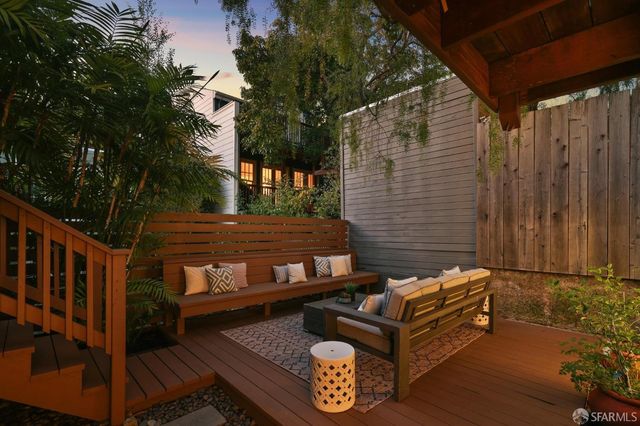 $2,630,400 | 304 Moultrie Street, San Francisco, CA 94110