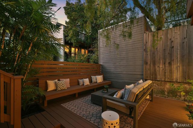 $2,630,400 | 304 Moultrie Street, San Francisco, CA 94110