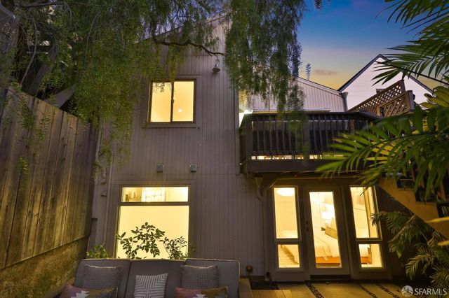 $2,630,400 | 304 Moultrie Street, San Francisco, CA 94110