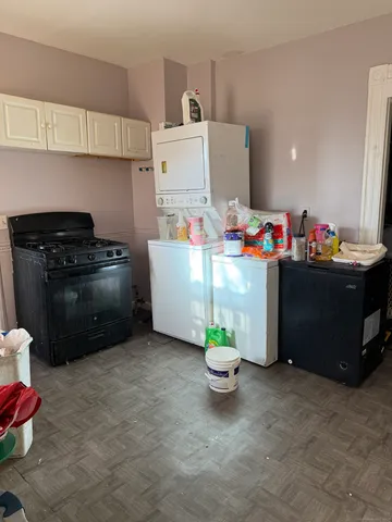 $339,000 | 36 Vine Street, Waterbury, CT 06704