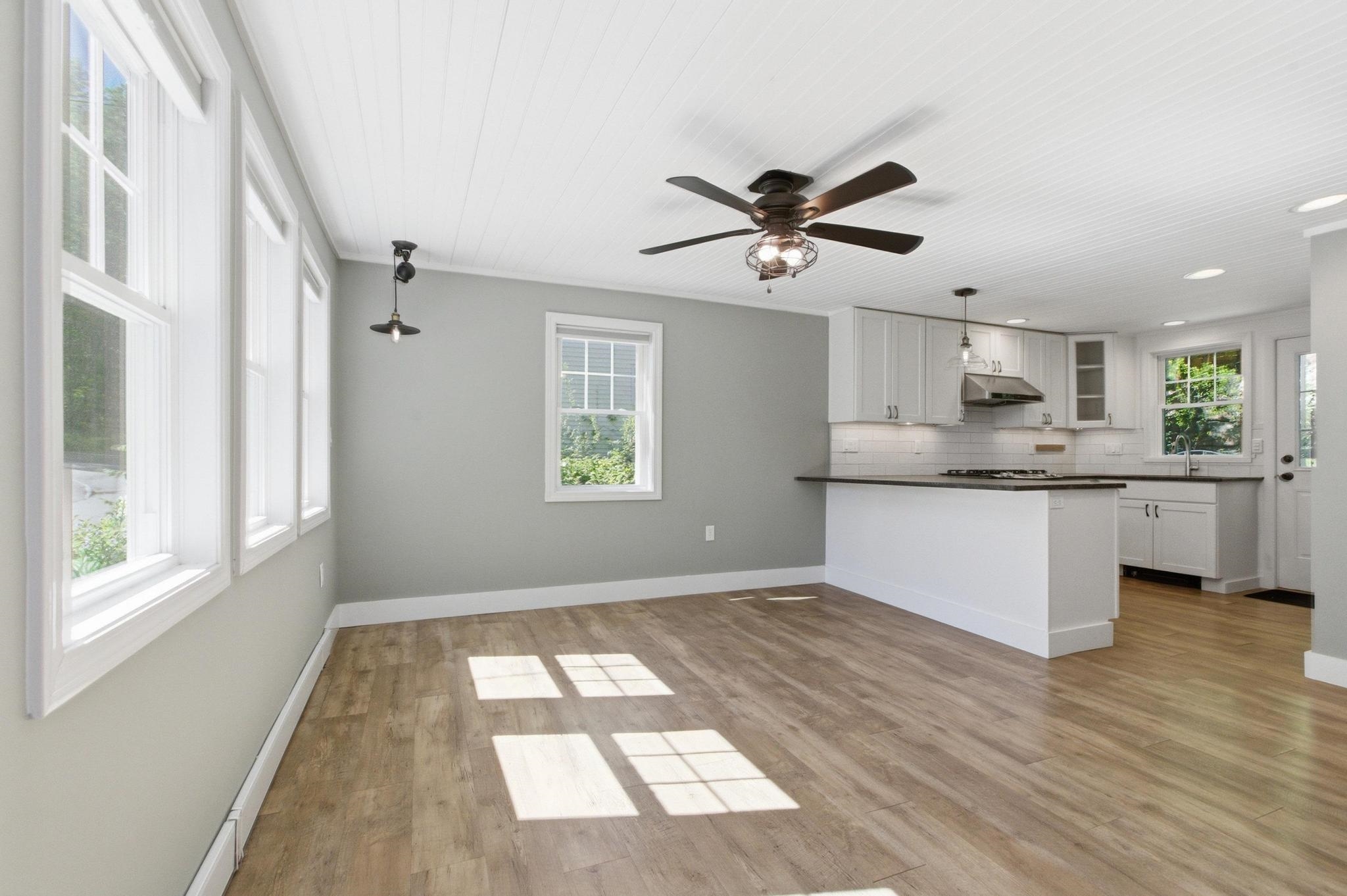 30 George Street Dover, NH 03820 - Photo 4 of 28