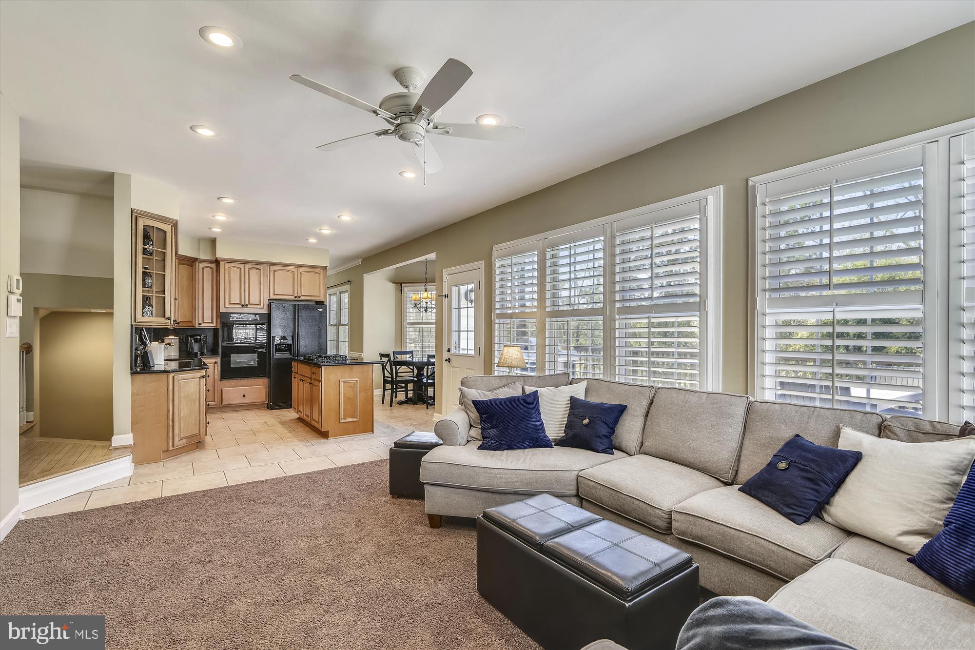 6520 Wheat Mill Way Centreville, VA 20121 - Photo 30 of 79 Comfortable Family Room.
