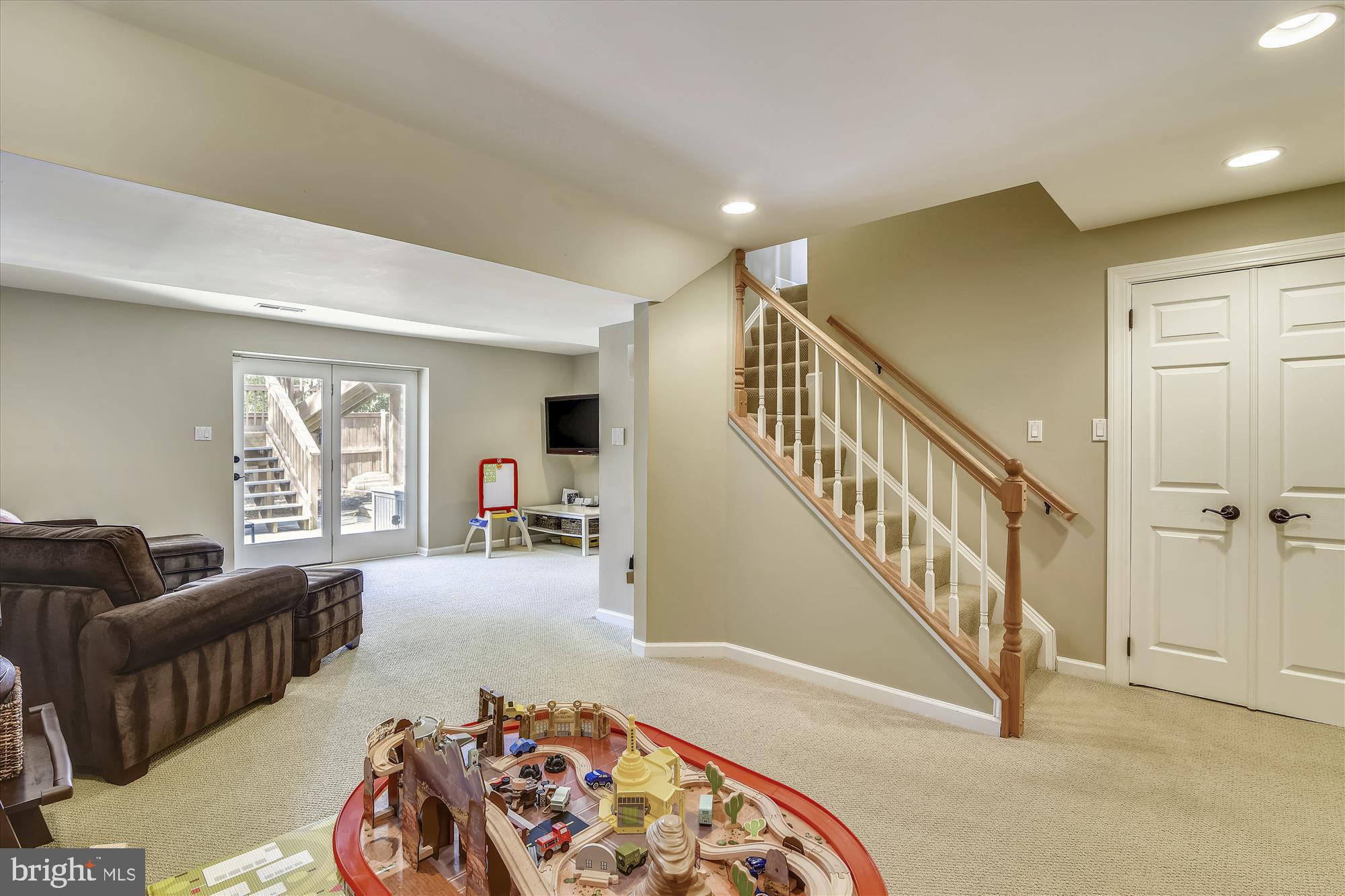 6520 Wheat Mill Way Centreville, VA 20121 - Photo 57 of 79 Basement Playroom/Game Room Area