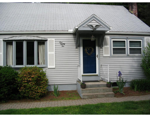 182 Shaker Road Westfield, MA 01085 - Photo 3 of 12 Gallery Image 3