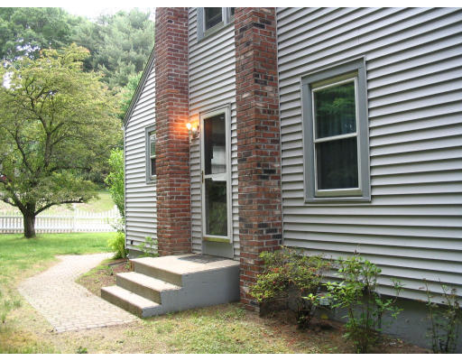 182 Shaker Road Westfield, MA 01085 - Photo 5 of 12 Gallery Image 5