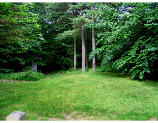 182 Shaker Road Westfield, MA 01085 - Photo 6 of 12 Gallery Image 6
