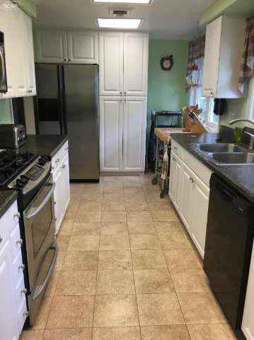 2140 Elms Road Swartz Creek, MI 48473 - Photo 6 of 39 21198788-5.JPG