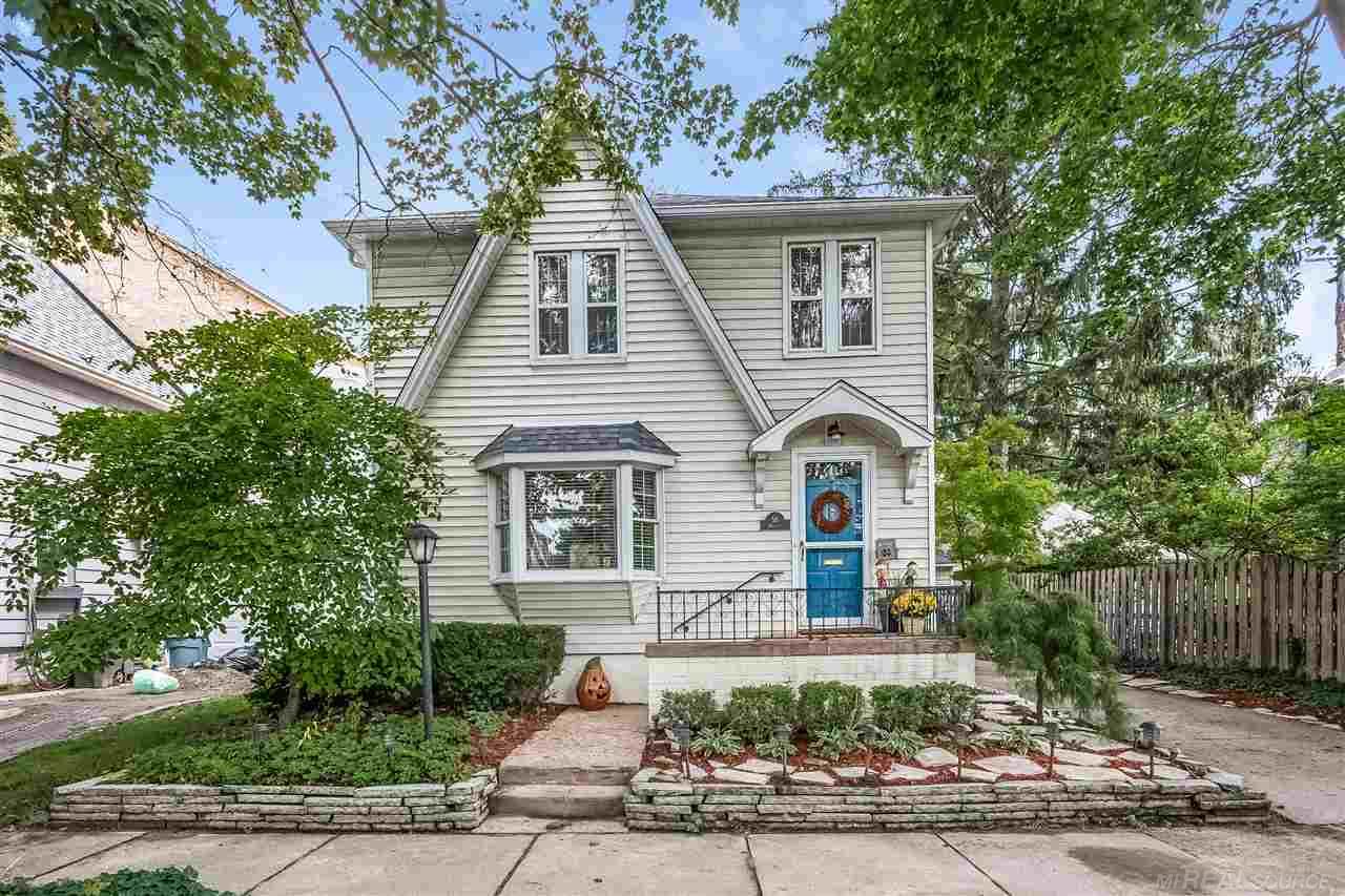 56 Mapleton Road Grosse Pointe, MI 48236 - Photo 1 of 45 31330220.JPG