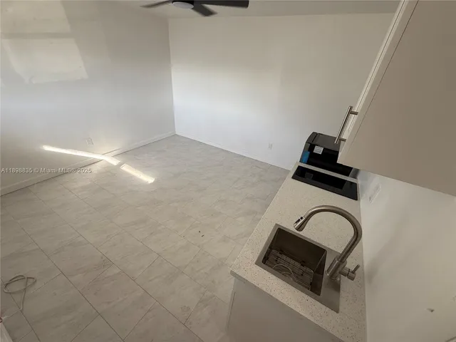 a close view of sink and tap