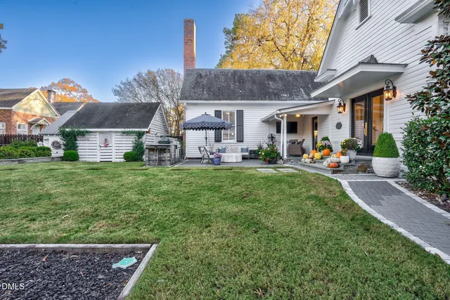 $1,100,000 | 1109 North Main Street, Tarboro, NC 27886