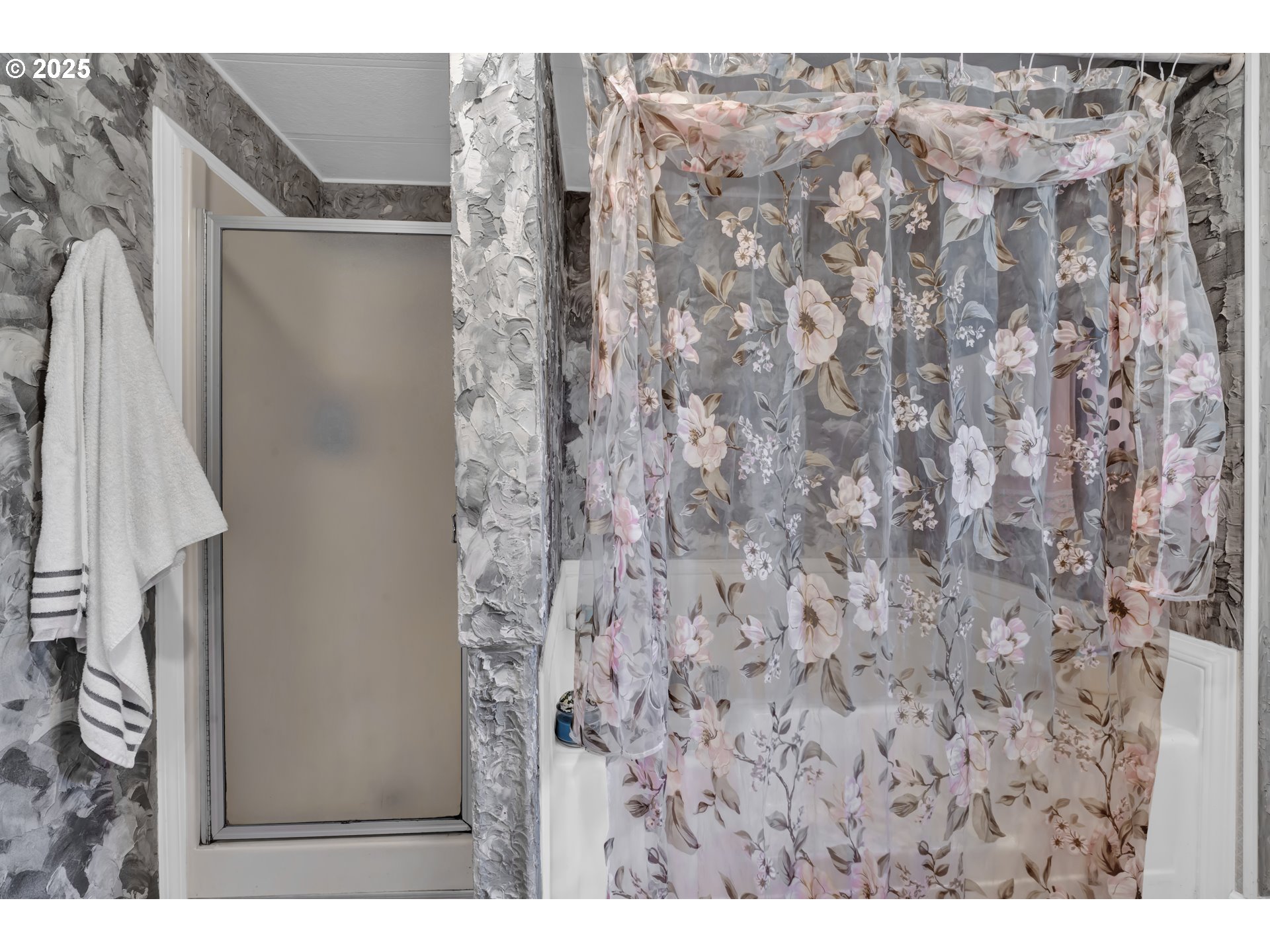 433 Myeena Loop Florence, OR 97439 - Photo 16 of 36