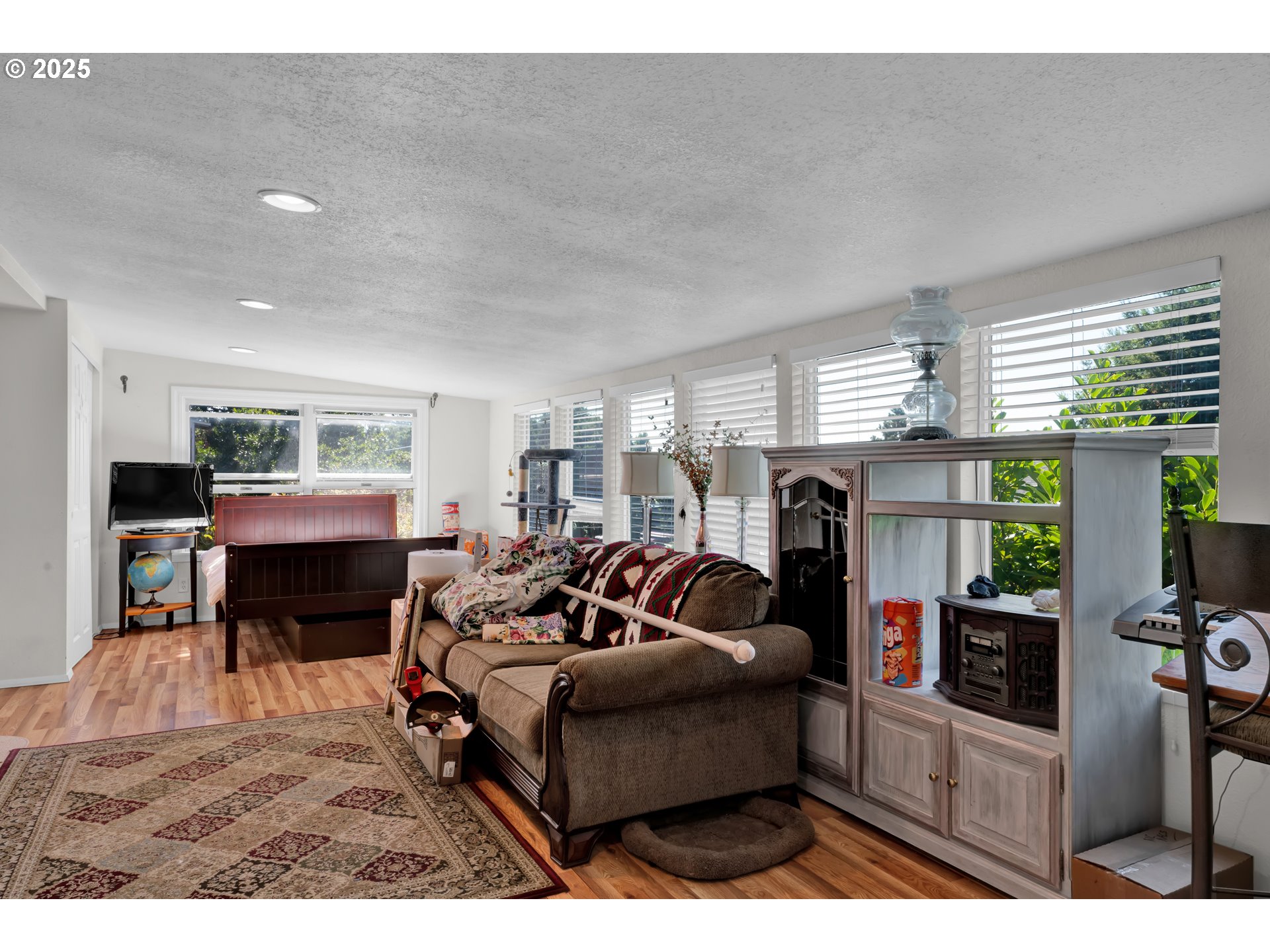 433 Myeena Loop Florence, OR 97439 - Photo 19 of 36