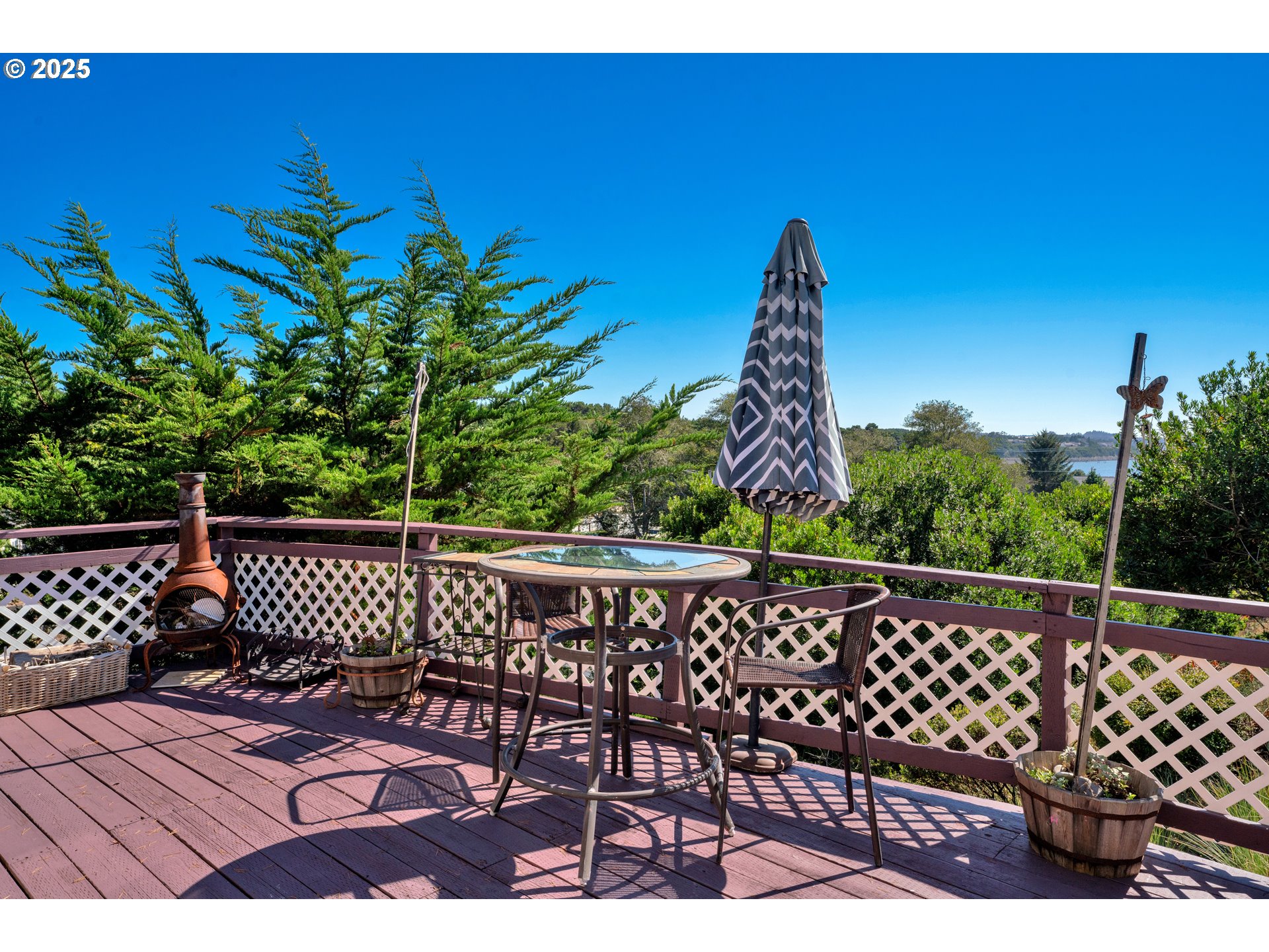 433 Myeena Loop Florence, OR 97439 - Photo 28 of 36