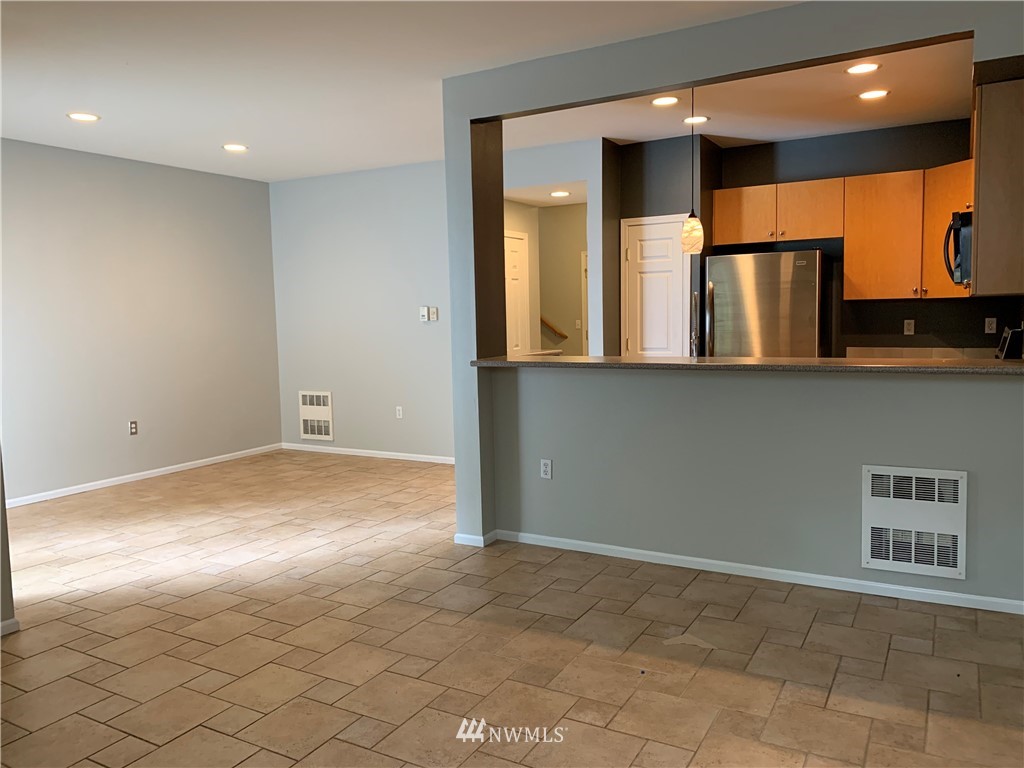4915 Talbot Place South, Unit 3B Renton, WA 98055 - Photo 6 of 23 Gallery Image 6