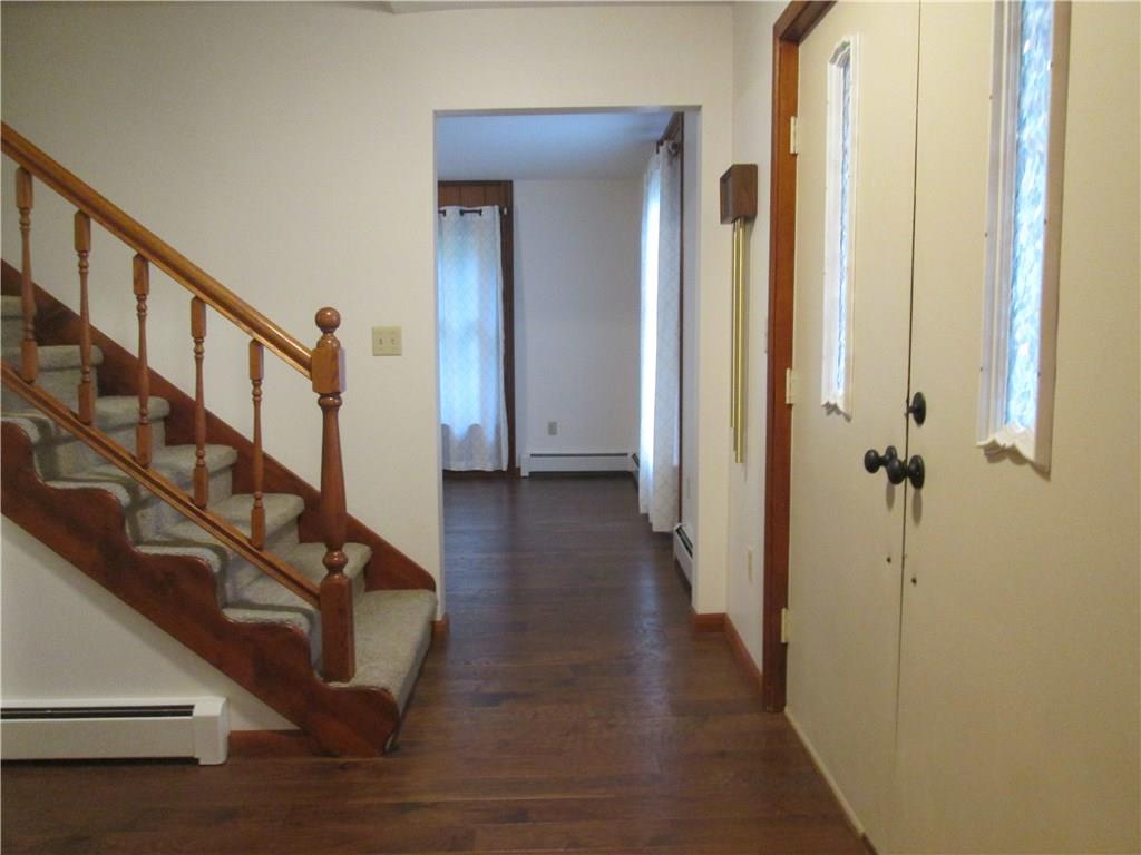 208 Cedar Road Butler, PA 16001 - Photo 2 of 25