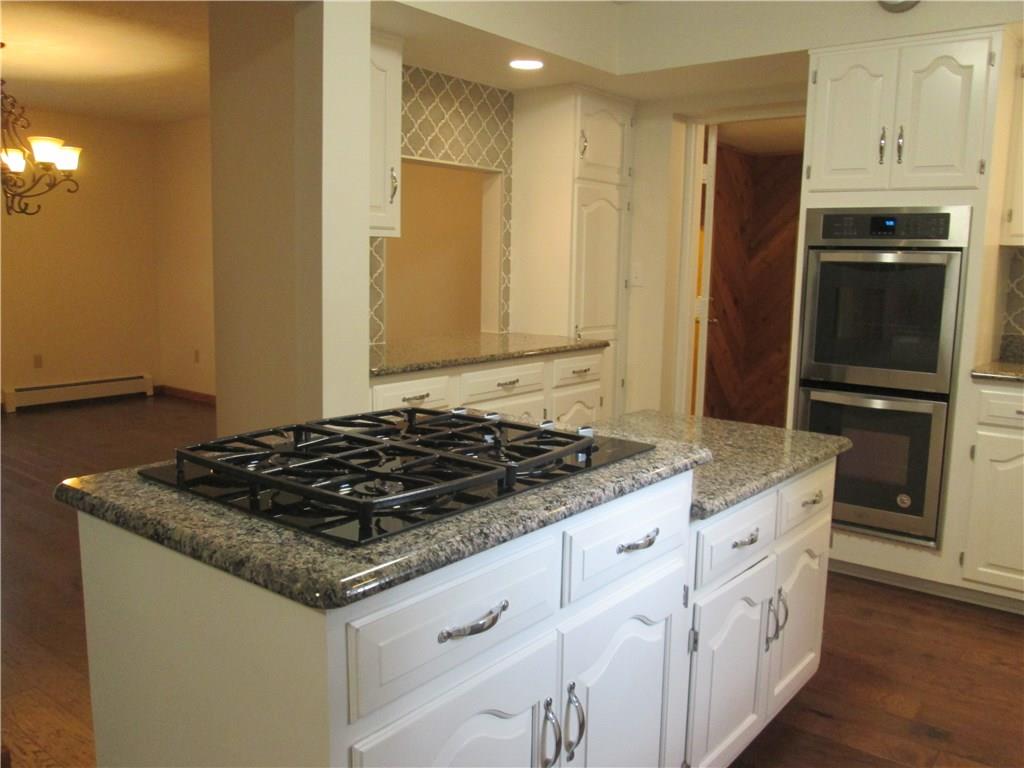 208 Cedar Road Butler, PA 16001 - Photo 4 of 25