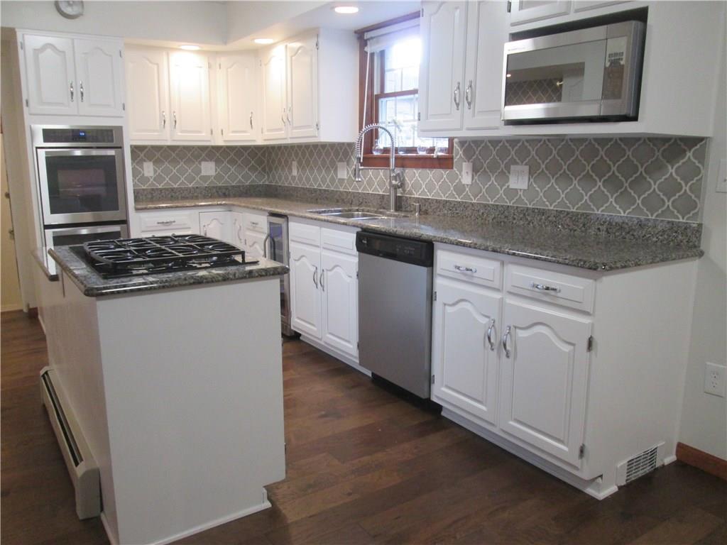 208 Cedar Road Butler, PA 16001 - Photo 7 of 25