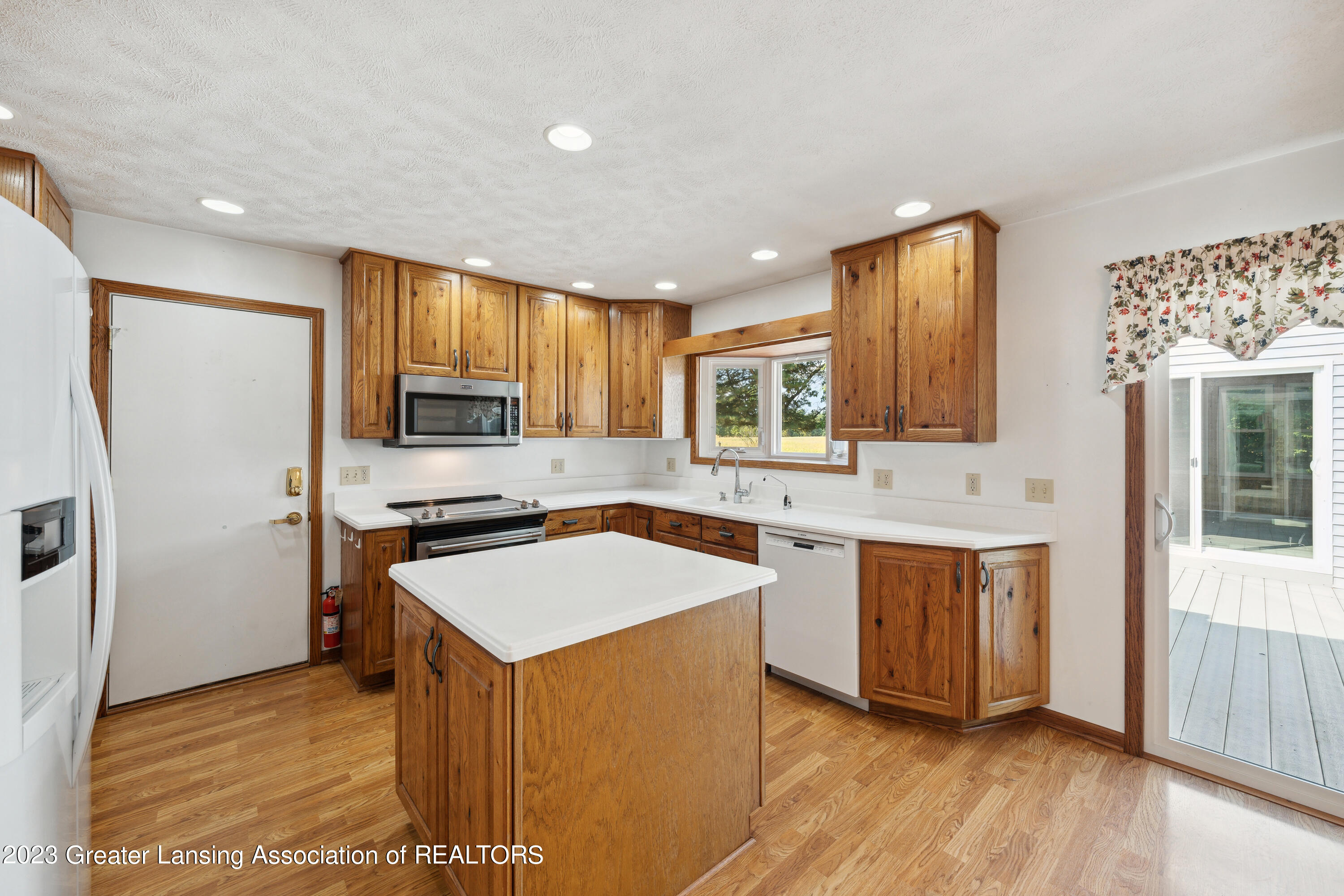 5890 Bellevue Road Eaton Rapids, MI 48827 - Photo 11 of 62 5890 Bellevue (11)