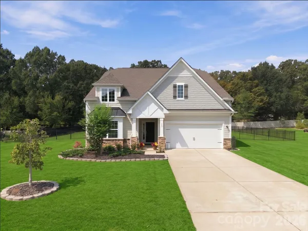 $589,500 | 302 Samuel Street, Unit 35, Matthews, NC 28104