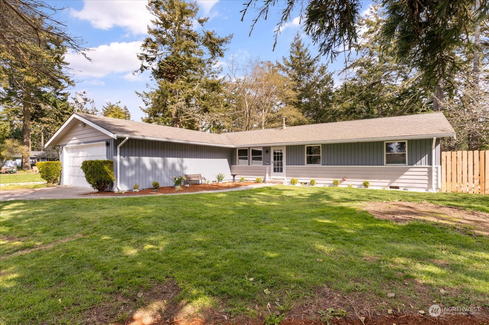 1926 Island View Road Oak Harbor, WA 98277 - Photo 3 of 32 Gallery Image 3