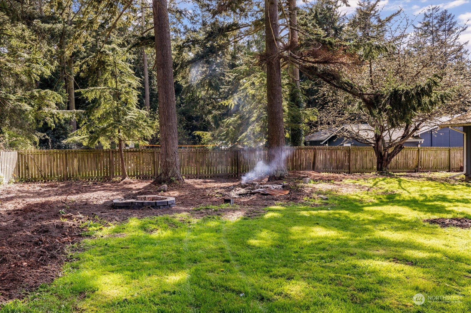 1926 Island View Road Oak Harbor, WA 98277 - Photo 31 of 32 Gallery Image 31