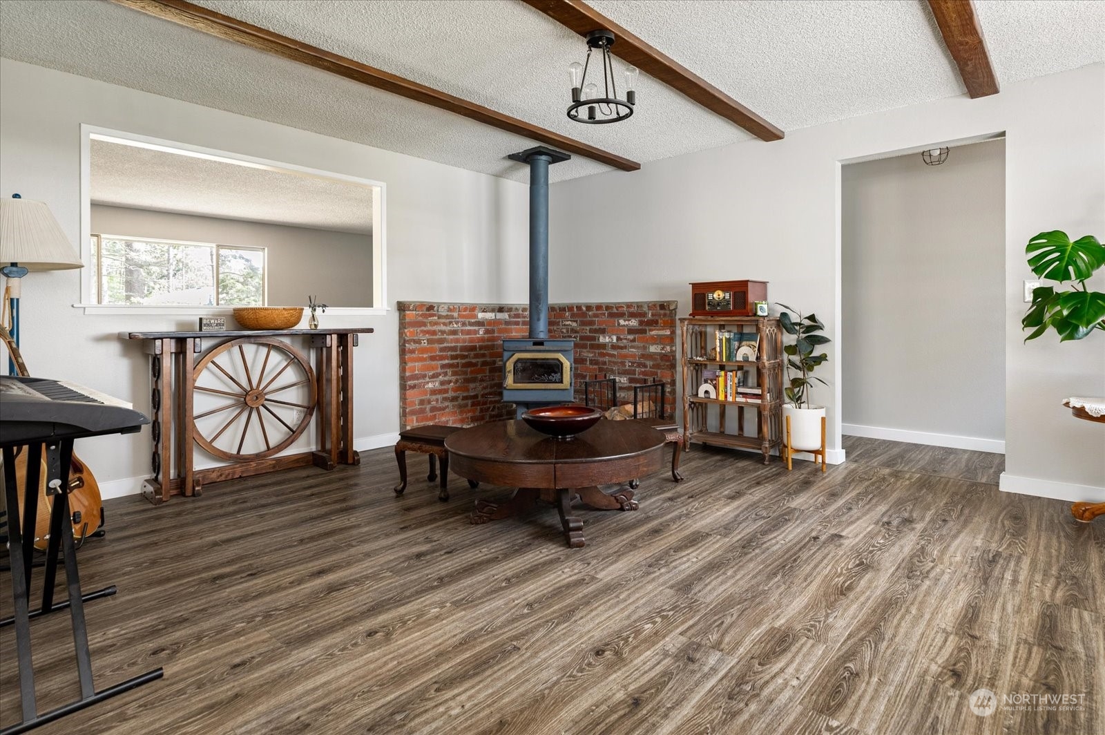 1926 Island View Road Oak Harbor, WA 98277 - Photo 9 of 32 Gallery Image 9