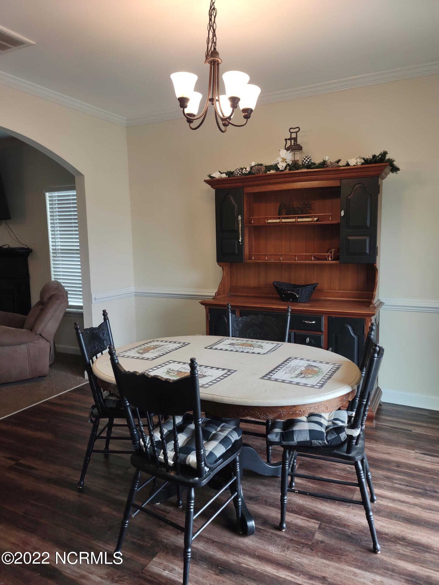 802 Five Mile Road Richlands, NC 28574 - Photo 16 of 95 Five BBB