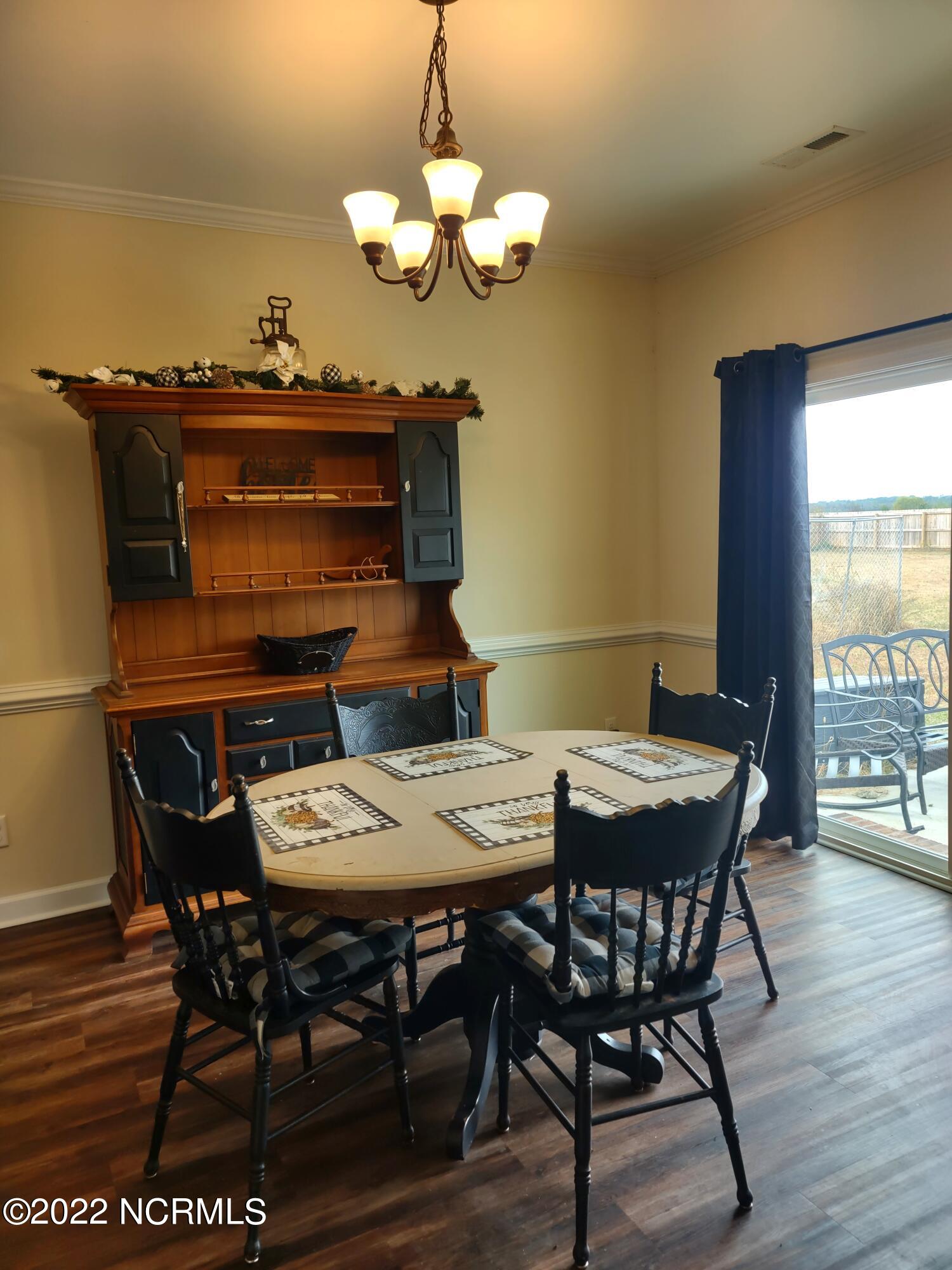 802 Five Mile Road Richlands, NC 28574 - Photo 17 of 95 Five AAA