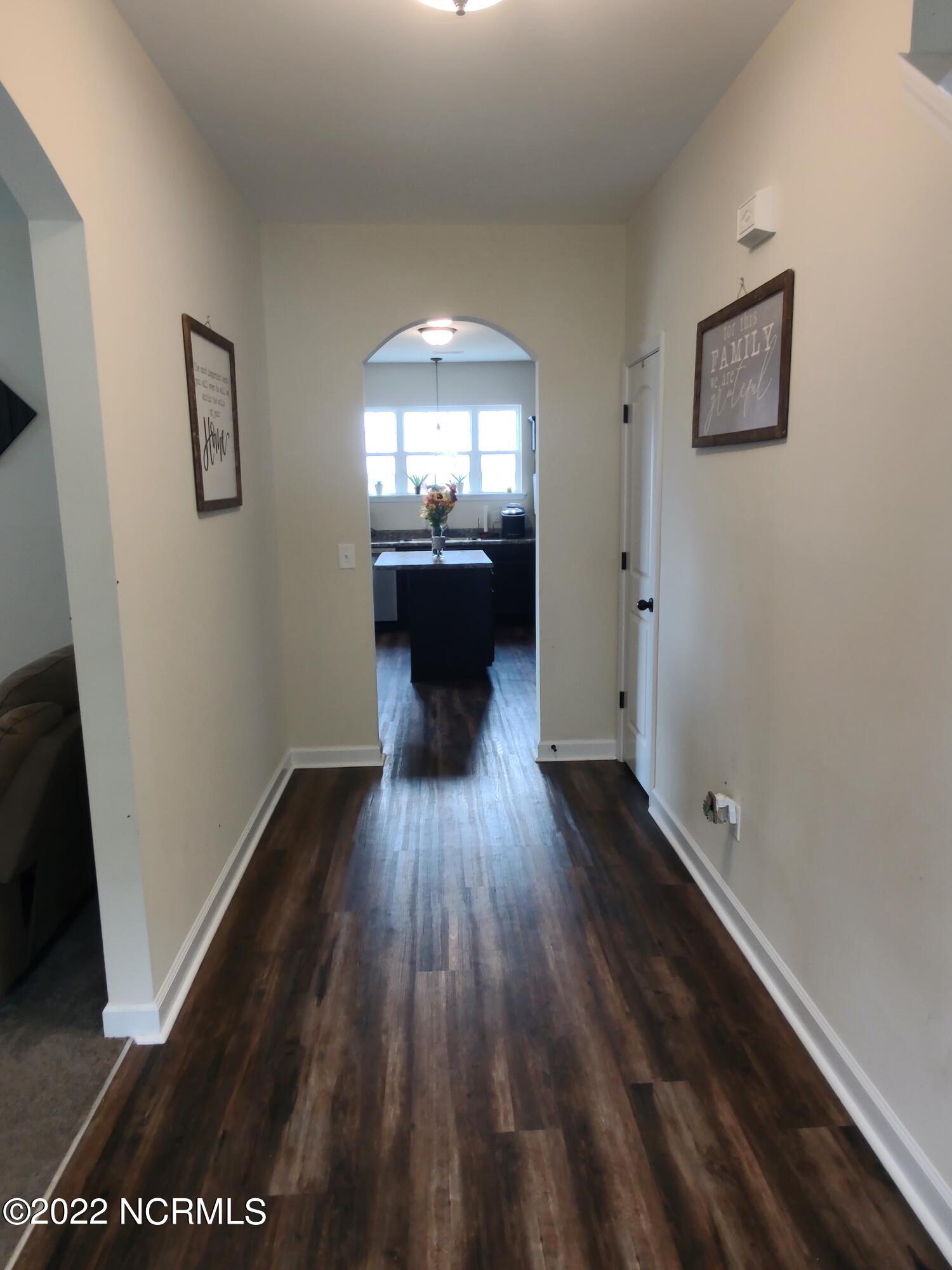 802 Five Mile Road Richlands, NC 28574 - Photo 8 of 95 Five TT