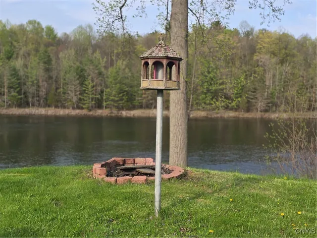 $169,900 | 187 Millard Bassett Road, Granby, NY 13069