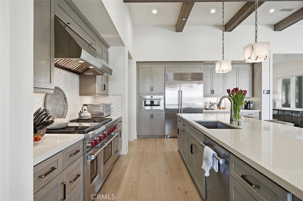 23 Phillips Ranch Road Rolling Hills Estates, CA 90274 - Photo 12 of 47 23 Phillips Ranch Road