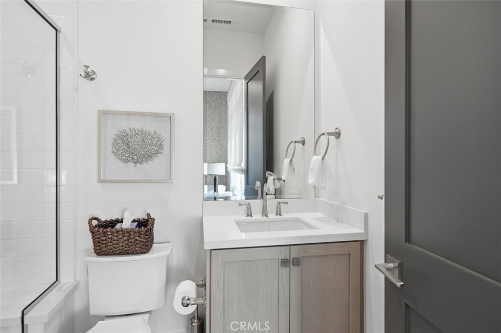 23 Phillips Ranch Road Rolling Hills Estates, CA 90274 - Photo 33 of 47 Casita bathroom