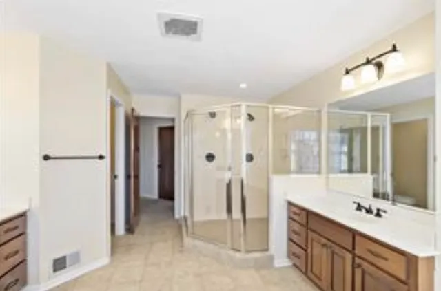 $4,700 | 12424 Princeton Avenue, Eden Prairie, MN 55347