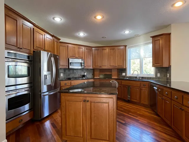 $4,500 | 12424 Princeton Avenue, Eden Prairie, MN 55347