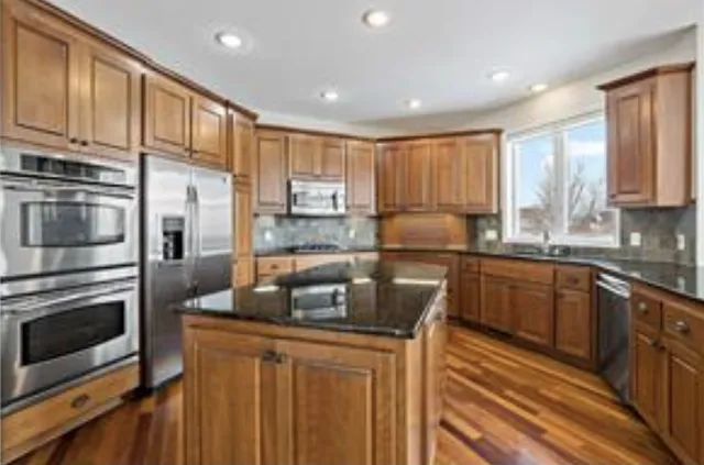 $4,700 | 12424 Princeton Avenue, Eden Prairie, MN 55347