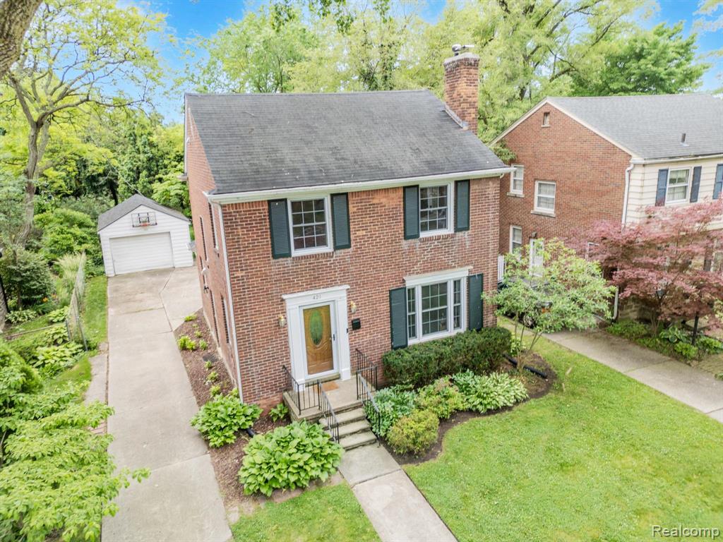 421 Maison Road Grosse Pointe Farms, MI 48236 - Photo 3 of 44