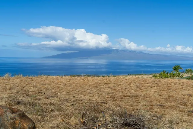 $2,400,000 | 160 Paia Pohaku Place, Unit LOT 13 A, Lahaina, HI 96761