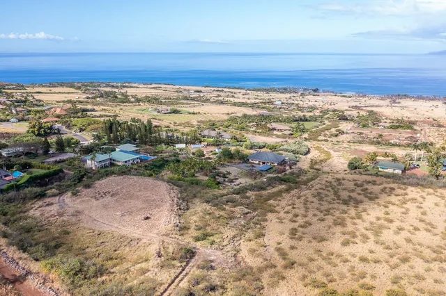 $2,400,000 | 160 Paia Pohaku Place, Unit LOT 13 A, Lahaina, HI 96761