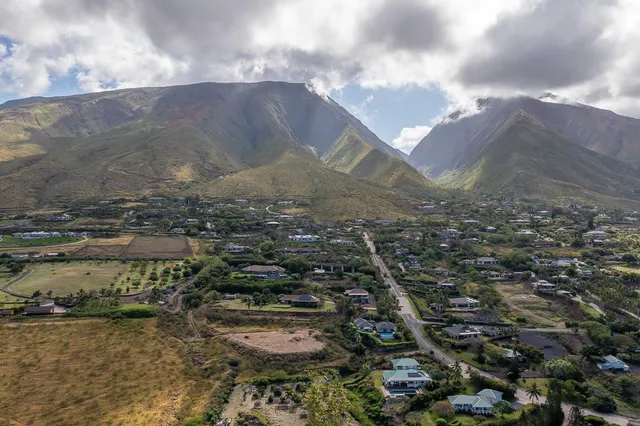 $2,400,000 | 160 Paia Pohaku Place, Unit LOT 13 A, Lahaina, HI 96761