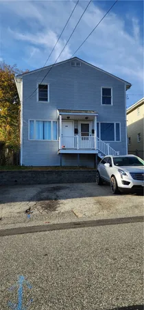 $2,200 | 198 Sunbury Street, Providence, RI 02908