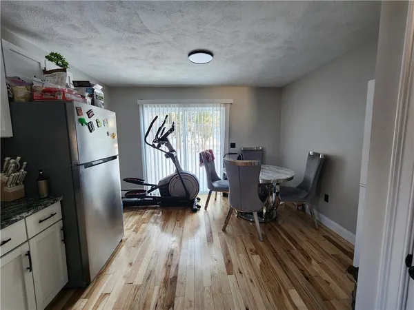 $2,200 | 198 Sunbury Street, Providence, RI 02908